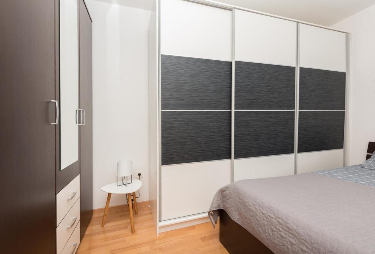 Apartment Sea View In Makarska, Free Parking Exterior photo